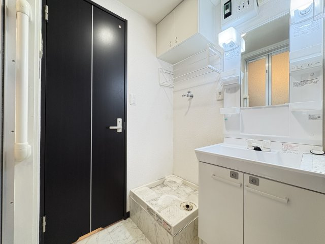 シャルム綾瀬の独立洗面台