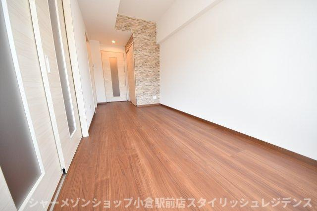 THE APARTMENT 開