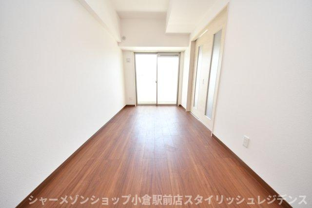 THE APARTMENT 開