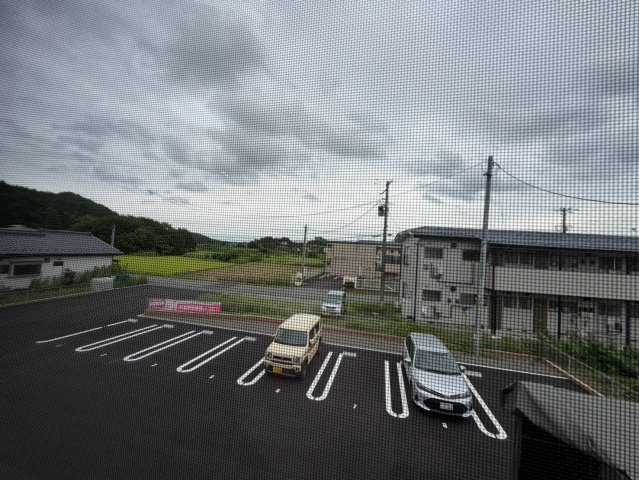 フラワーガーデンの駐車場