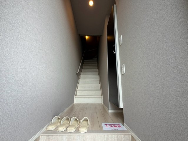 フラワーガーデンの玄関