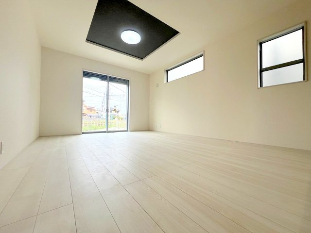 立川市西砂町　全15棟　新築戸建ての居間・リビング