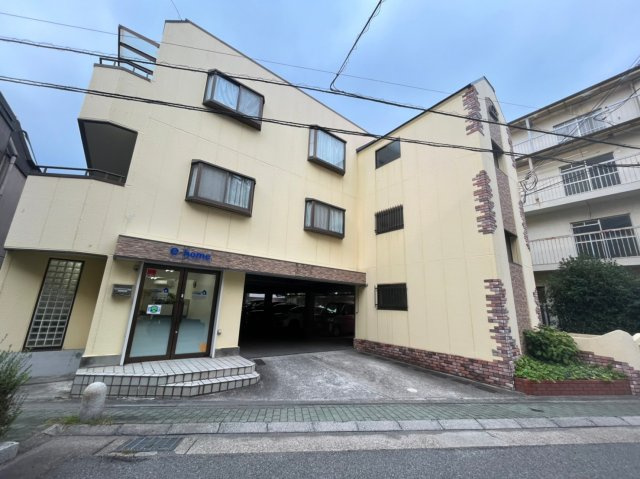 西明石ガーデンハイツの外観