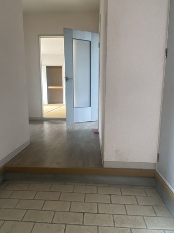 ディアス田寺の玄関