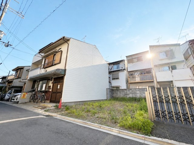 西ノ京内畑町　建築条件無土地の前面道路含む現地写真