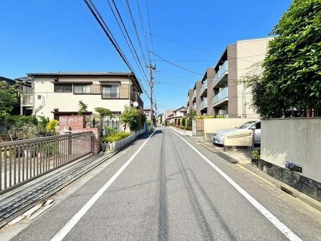 中野区鷺宮4丁目　中古戸建の前面道路含む現地写真|現地ご見学希望・資料請求などお気軽にお問い合わせ下さい！
03-5990-5201