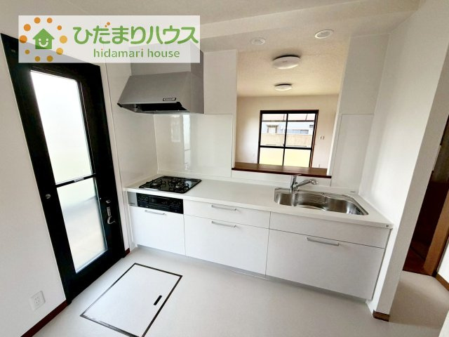 【キッチン】 | 下妻市小島　中古戸建 | 料理をしながらでも、ご家族との会話を楽しめる対面式キッチン♪