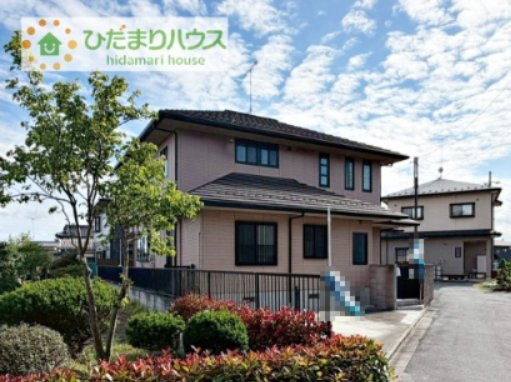 【外観】 | 下妻市小島　中古戸建 | フードオフストッカー千代川店様まで400mとお買い物にも便利な立地♪