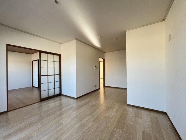 セジュールサバス　E棟の居間・リビング