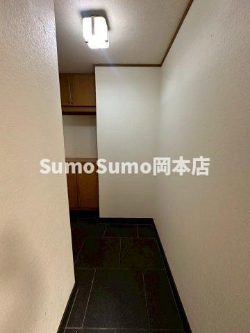 神戸市東灘区鴨子ケ原１丁目の賃貸マンションの玄関|落ち着いた玄関です
