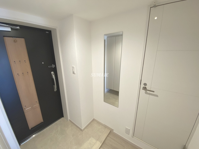 Ｄｏｍｉｎｏ　Ｓｔｅｌｌａ　Ｒｅｓｉｄｅｎｃｅの設備|玄関姿鏡