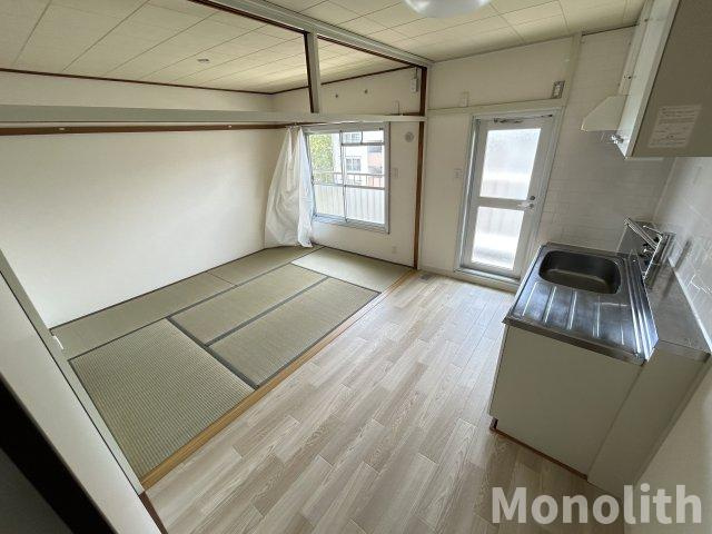 泉北桃山台１丁15号棟の居間・リビング