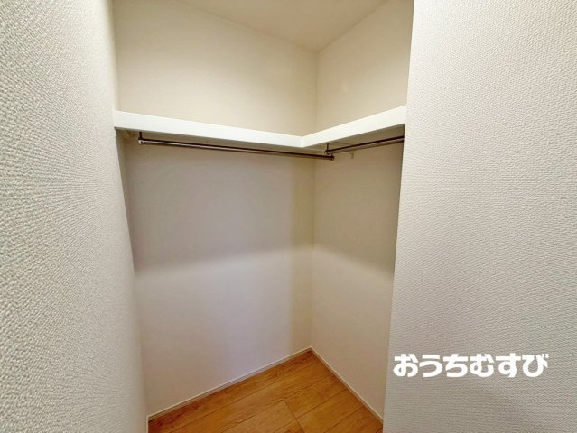 春日井市西高山町2丁目(全4棟)の収納