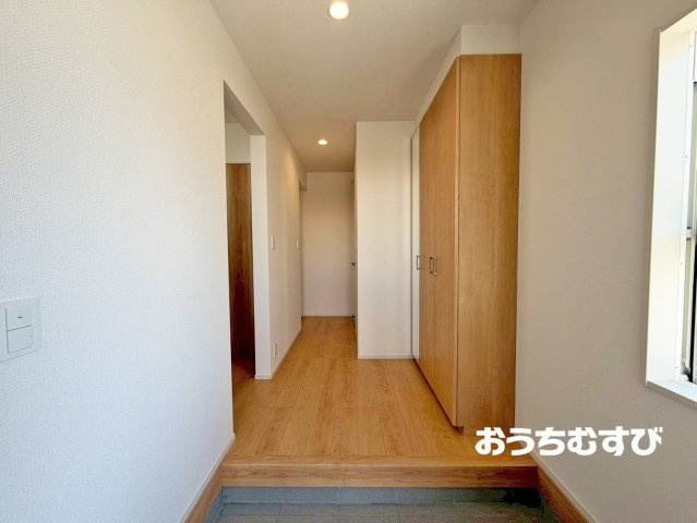 春日井市西高山町2丁目(全4棟)の玄関
