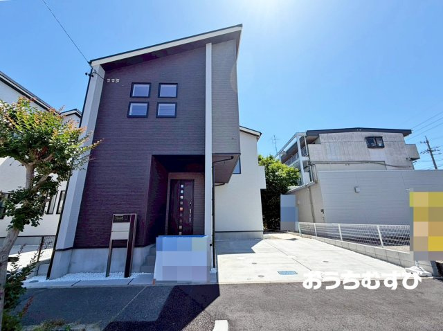春日井市西高山町2丁目(全4棟)の前面道路含む現地写真