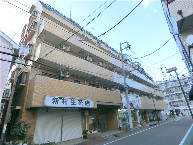ライオンズマンション千鳥町の外観|1986年9月築　RC鉄筋コンクリート造地上6階建て総戸数75戸の分譲マンション
東京都大田区千鳥1丁目　東急池上線千鳥町駅近最寄り徒歩2分
