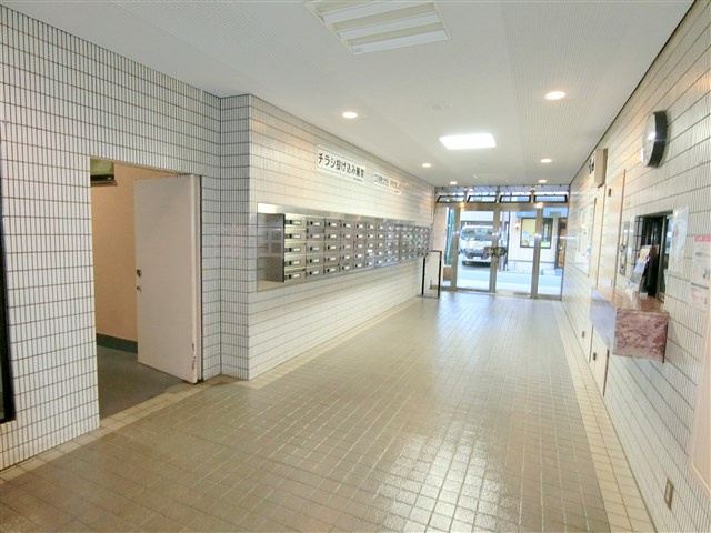 ライオンズマンション千鳥町のエントランス