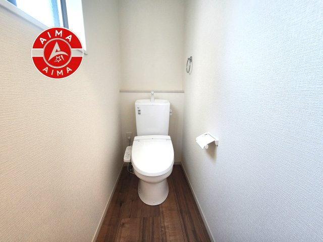 福岡市南区鶴田2丁目第8-1棟（4号棟）のトイレ|トイレ・ウォシュレット付。快適で衛生的な洗浄機能付温水シャワートイレです。