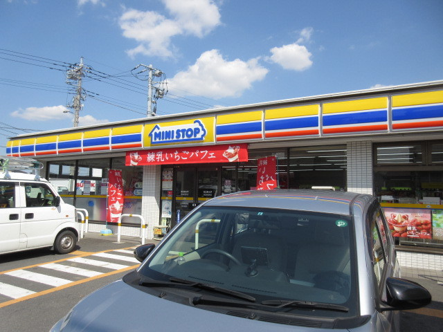 ラフィンメゾンのその他|ミニストップ草加新里町店