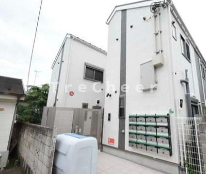 サークルハウス関町北のエントランス