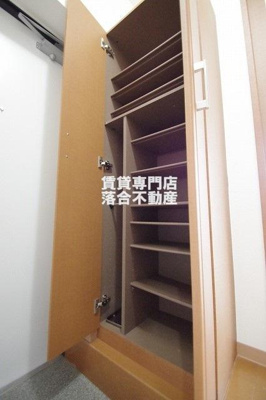 【玄関】 | ヴェルドミール | たっぷり入るシューズ収納♪