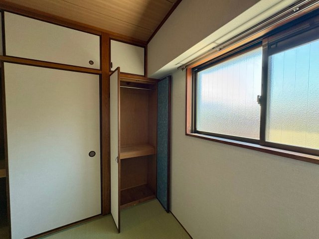 ヴィラ貴瀬2号館の和室