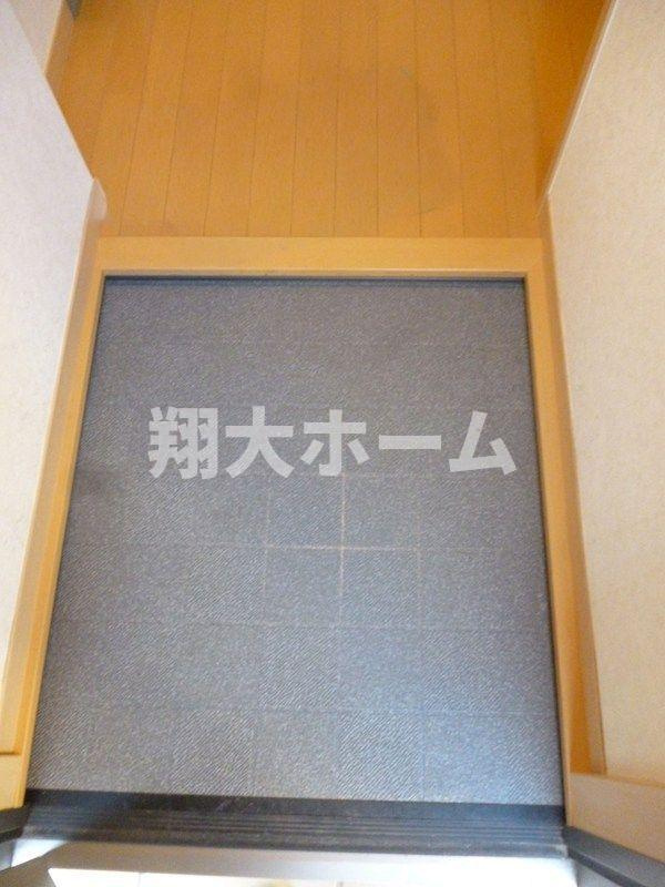 墨田区東向島４丁目のアパートの玄関
