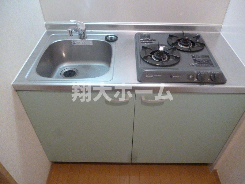墨田区東向島４丁目のアパートのキッチン