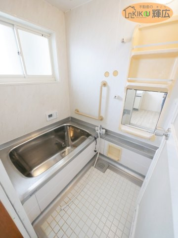 姫路市御立中　中古戸建の浴室