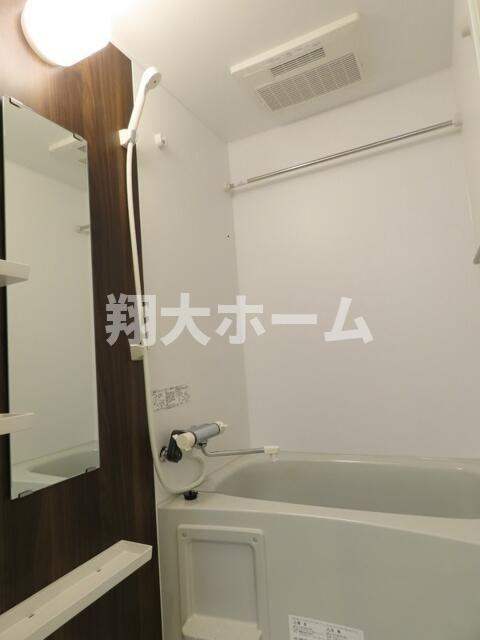 足立区島根３丁目の賃貸マンションの浴室