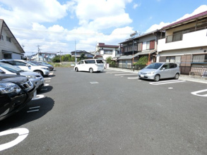 【駐車場】