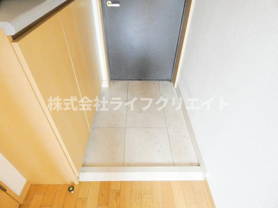 【玄関】 | ルピナス日野壱番館