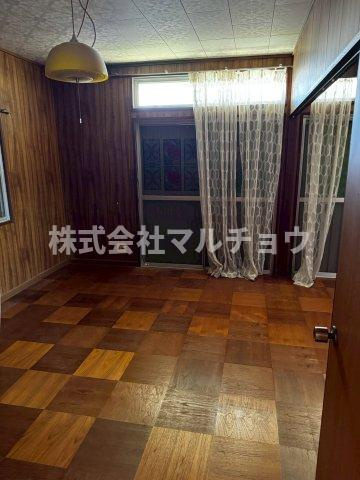 新庄戸建ての洋室|きれいな洋室です