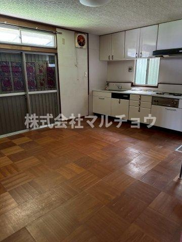 新庄戸建ての居間・リビング|ゆったりとした居間です