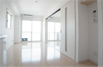 【居間・リビング】 | アルコバレーノマクハリ | 他部屋の写真です。