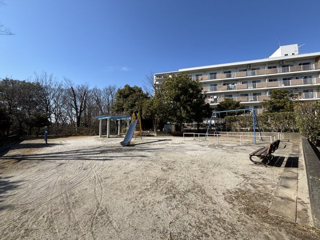 敷地内には公園もございますので、子育て世帯にも嬉しい環境です！