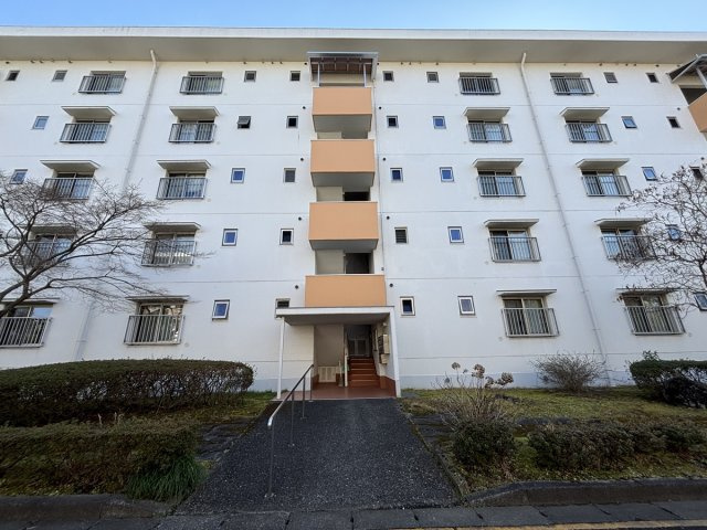 団地内、綺麗に維持管理されております。