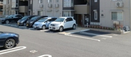 エスポワール　B棟の駐車場