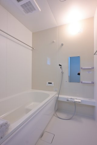 【浴室】 | 太田市浜町1期　ケイアイプランニング　全1棟 | 明るい雰囲気のお風呂は気持ちの良い空間です♪