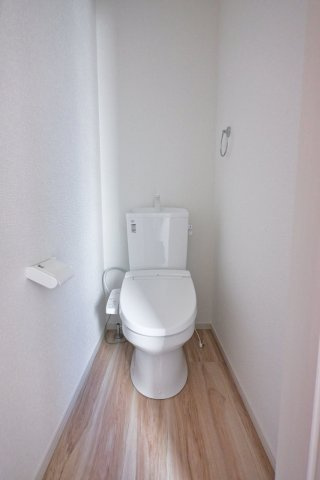 【トイレ】 | 太田市浜町1期　ケイアイプランニング　全1棟 | シンプルで清潔感のあるトイレです♪