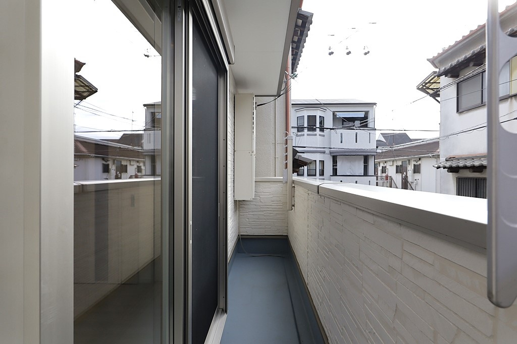 西淀川区野里　戸建てのバルコニー