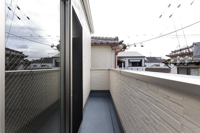 西淀川区野里　戸建てのバルコニー