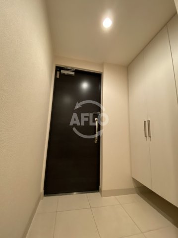 ディーグラフォート大阪NYタワー肥後橋　西船場小学校区の玄関|ディーグラフォート大阪NYタワー肥後橋　玄関スペース