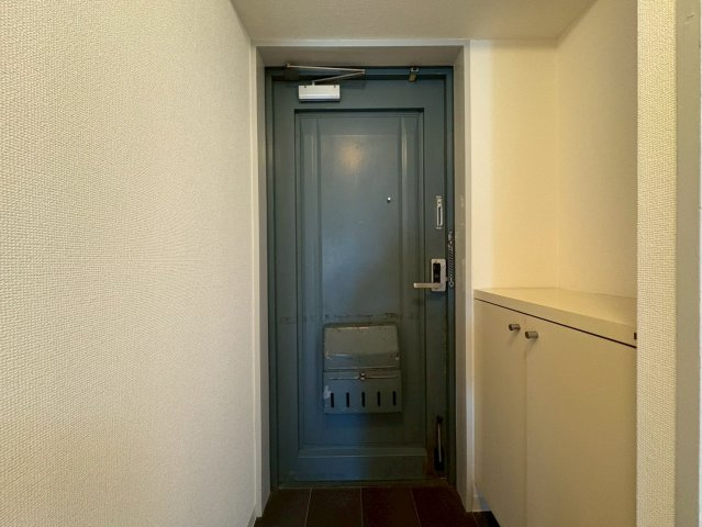 エトワールハイム川本の玄関