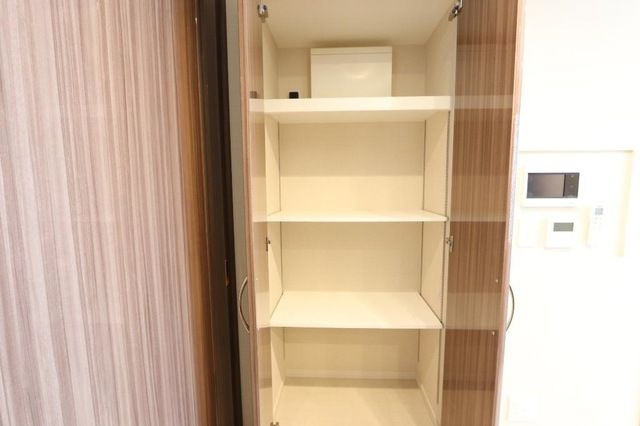 栄タワーヒルズの収納