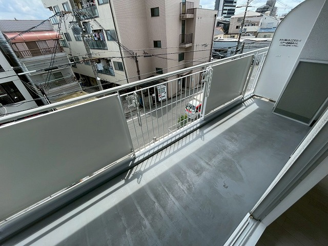 テレーズ神崎川のバルコニー