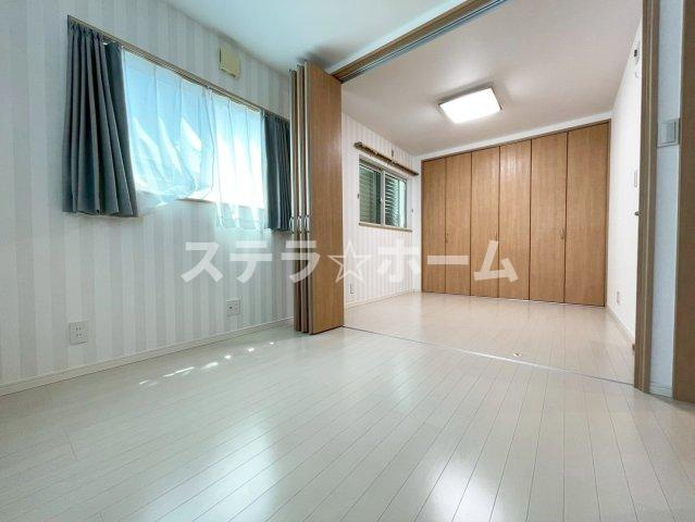 庄内幸町2 中古戸建の洋室|個人の部屋や寝室として使える洋室です
