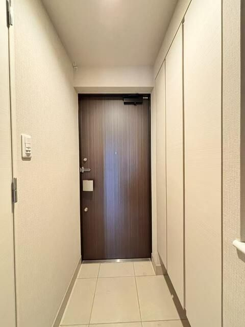 オープンレジデンシア目白ａｖｅｎｕｅの玄関