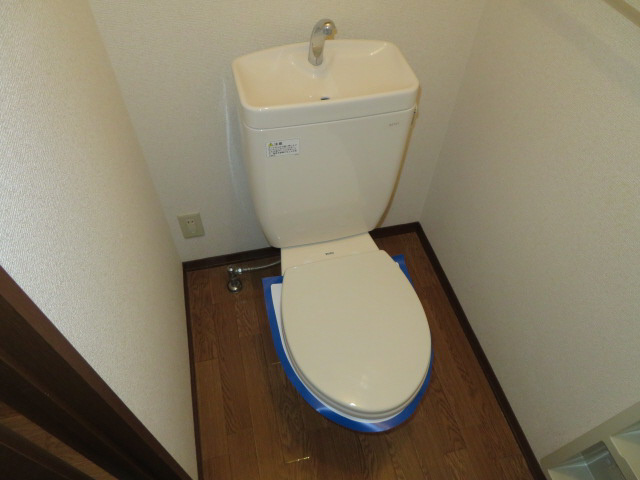 シャーメゾン高岡西Aのトイレ