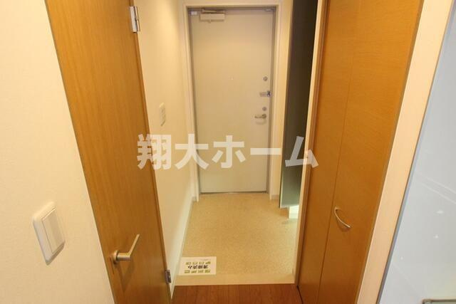 足立区六町４丁目の賃貸マンションの玄関